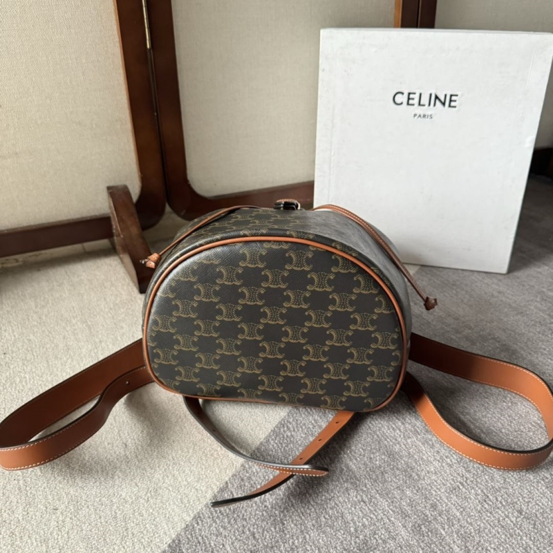 Ce1i*e triomphe bags